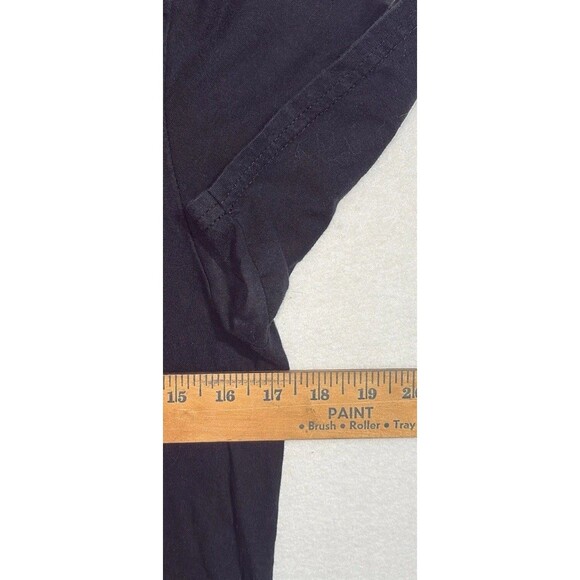 Universal Studios HALLOWEEN HORROR Nights Shirt Never Go Alone 2022 Small SCARY - Picture 5 of 7